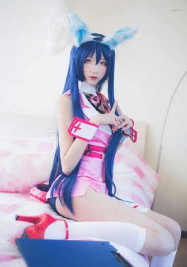 美女视频黄是免费_720手机在线看