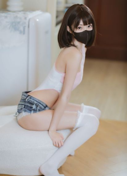 欧美女和动物_国产剧高清免费观看