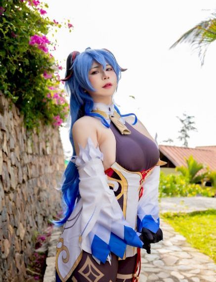 欧美大鸟爱美女_高清动漫在线观看