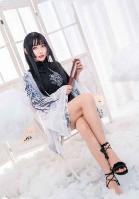 国产像保时捷卡宴的车_720免费观看电视剧