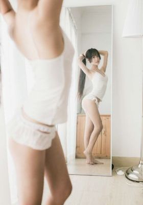 欧美模特情趣内衣走秀_BD国语神马影院手机在线