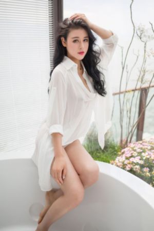 欧美自拍酷酷的姿势_JVID性感写真