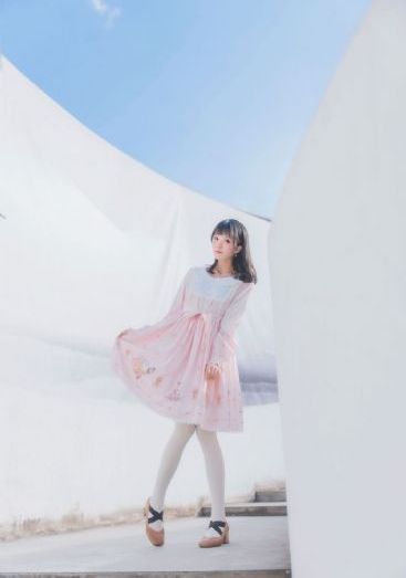 日韩美女个人艺术照_BD英语天堂在线