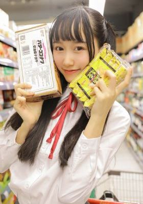 欧美潮牌头像街拍_蓝光神马影院在线