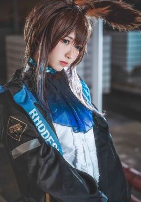 丰满岳跪趴高撅肥臀_在线观看完整版电影在线观看